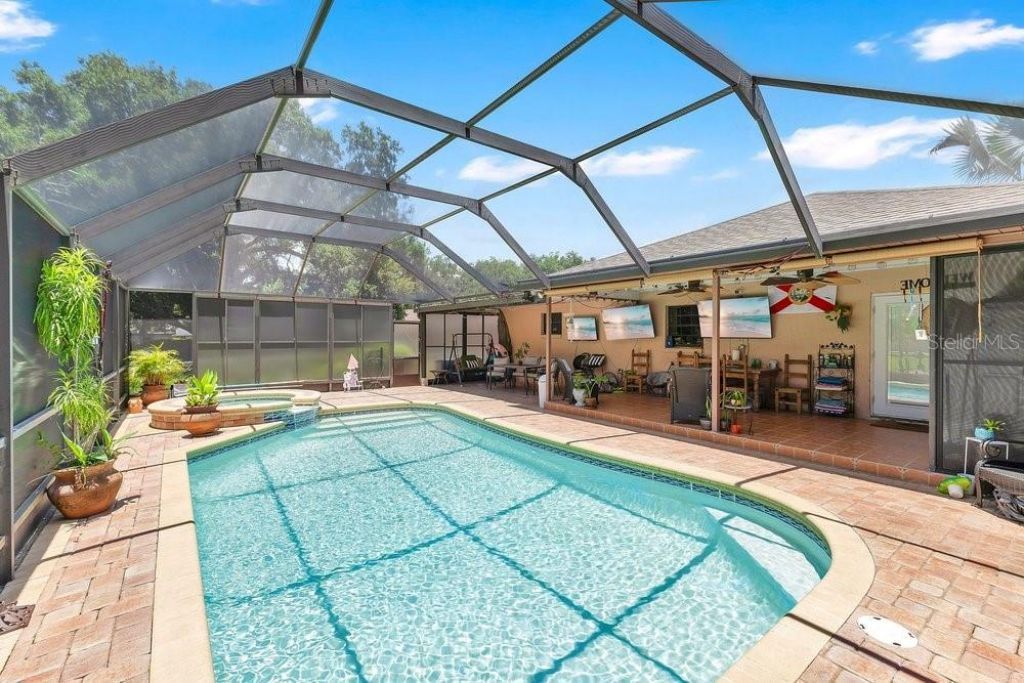 1304 Ariana Woods Circle, Auburndale, FL 33823 Photo