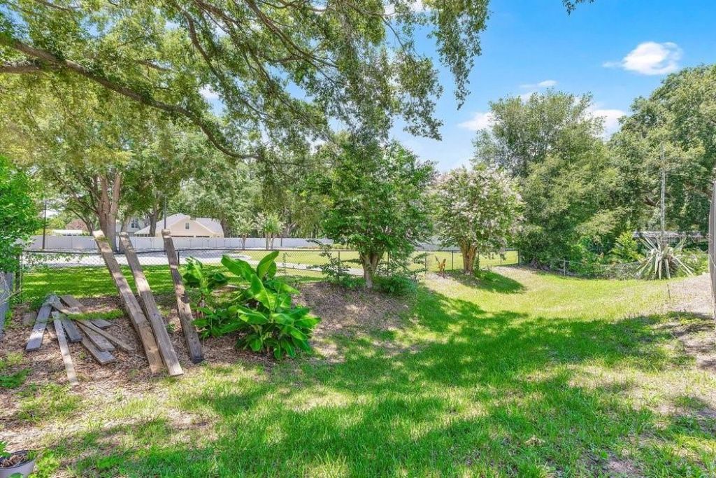 1304 Ariana Woods Circle, Auburndale, FL 33823 Photo