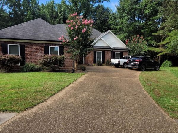 107 Ashby Park, Canton, MS 39046