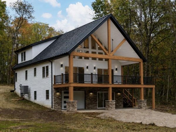 554 Crabapple Dr, Howard, OH 43028