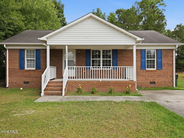 1402 Lockwood Road, Kinston, NC 28501