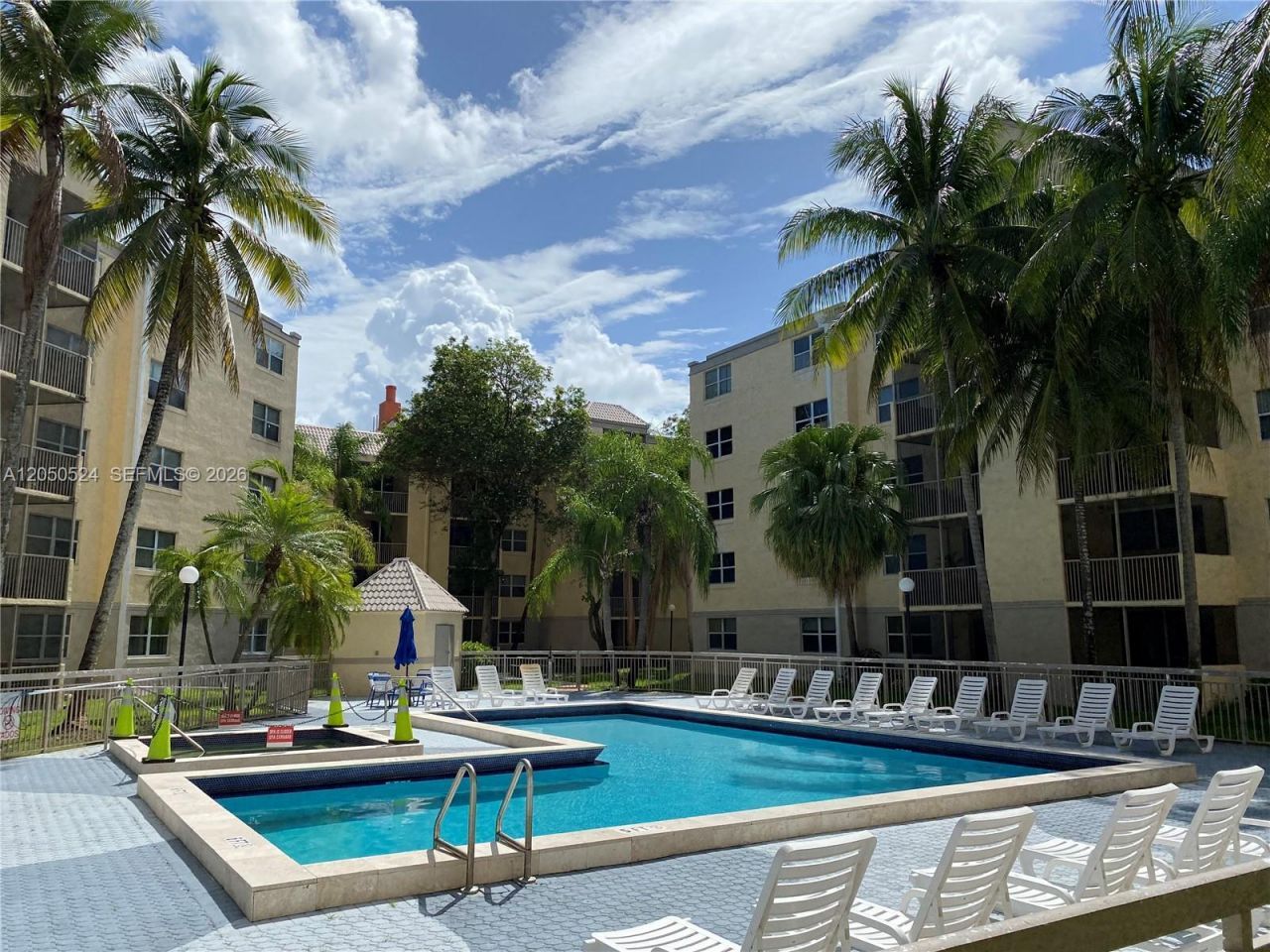 8160 Geneva Ct , Unit 315, Doral, FL 33166 Photo