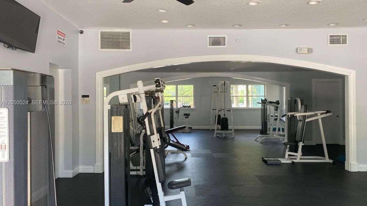 8160 Geneva Ct , Unit 315, Doral, FL 33166 Photo