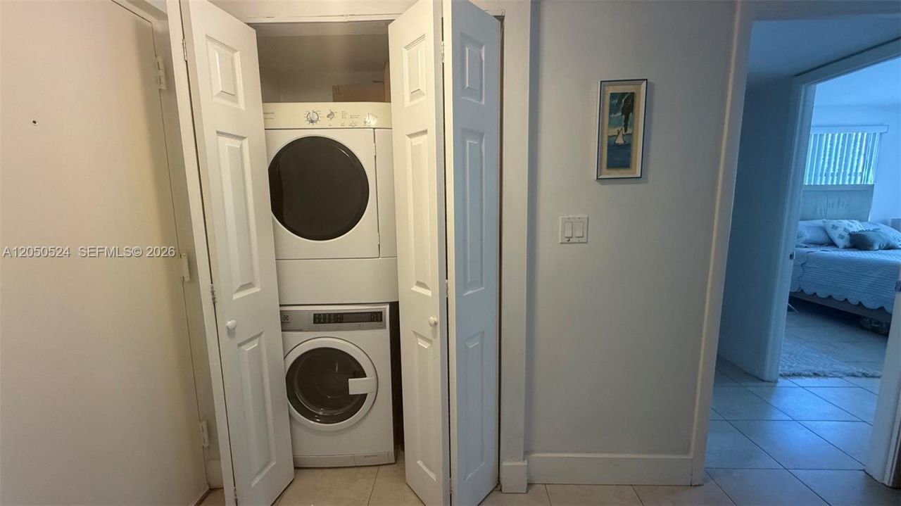8160 Geneva Ct , Unit 315, Doral, FL 33166 Photo
