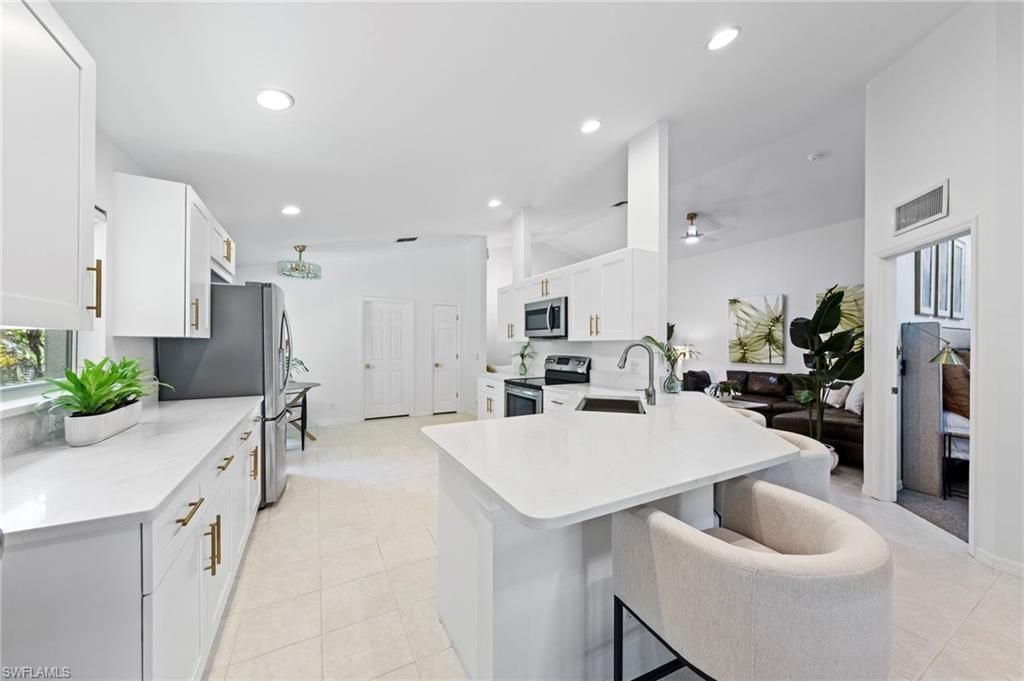 17450 Stepping Stone Dr, Fort Myers, FL 33967 Photo
