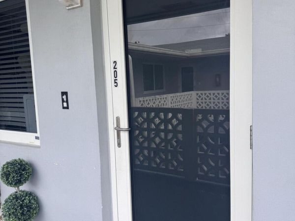 600 Layne Boulevard, Hallandale Beach, FL 33009