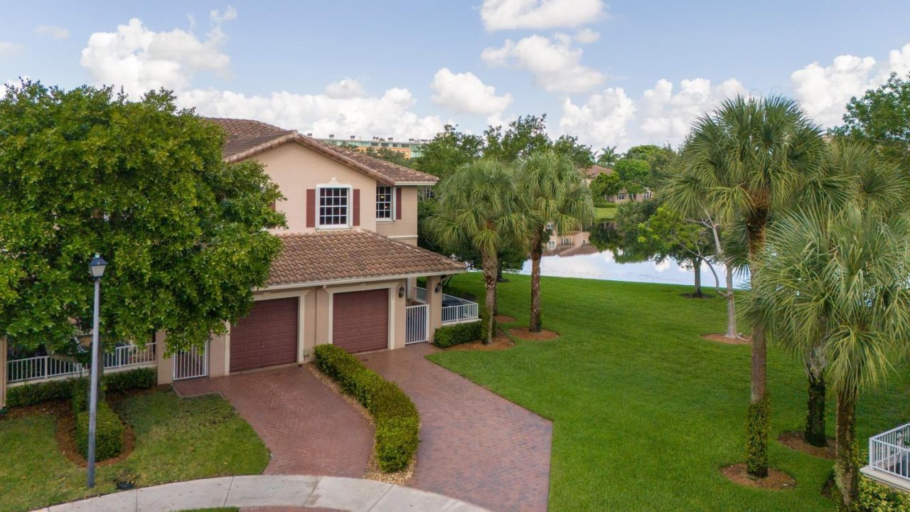 3501 Lakeside Drive, Davie, FL 33328 Photo