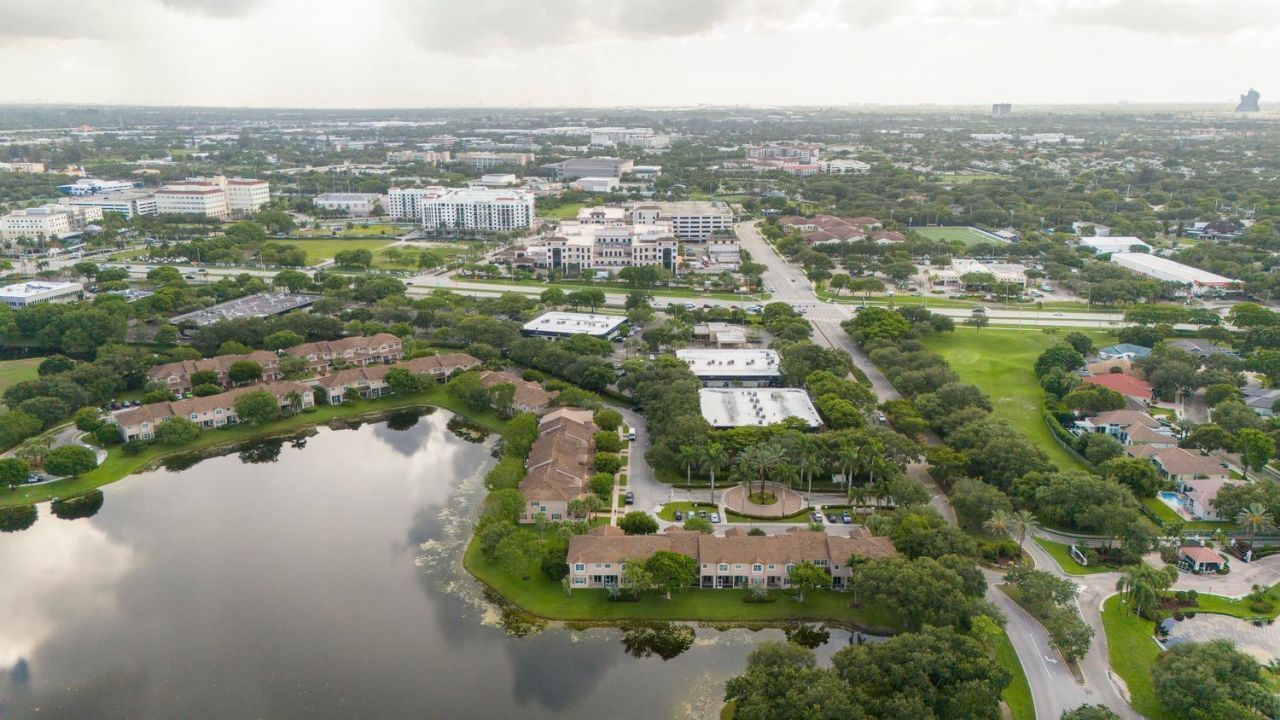 3501 Lakeside Drive, Davie, FL 33328 Photo