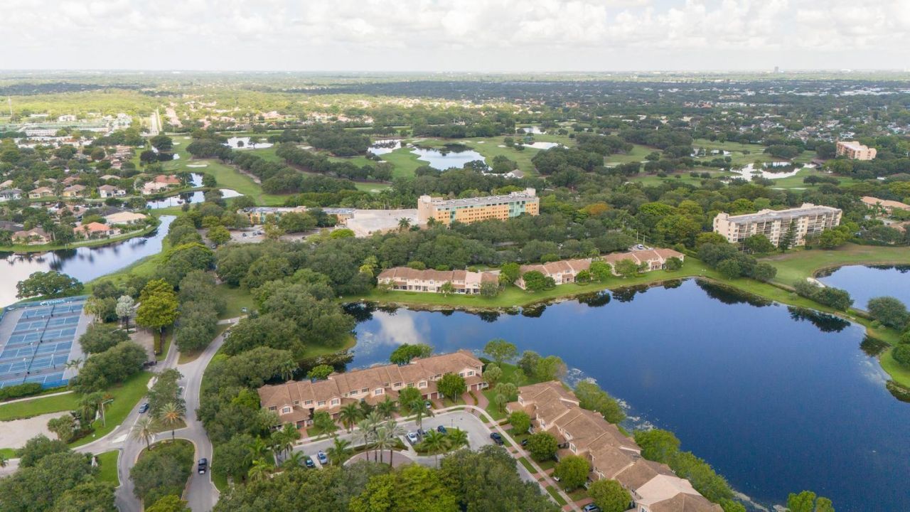 3501 Lakeside Drive, Davie, FL 33328 Photo