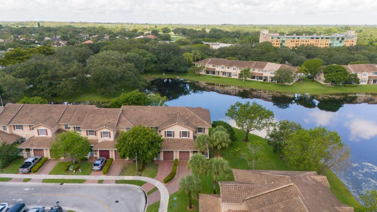 3501 Lakeside Drive, Davie, FL 33328 Photo