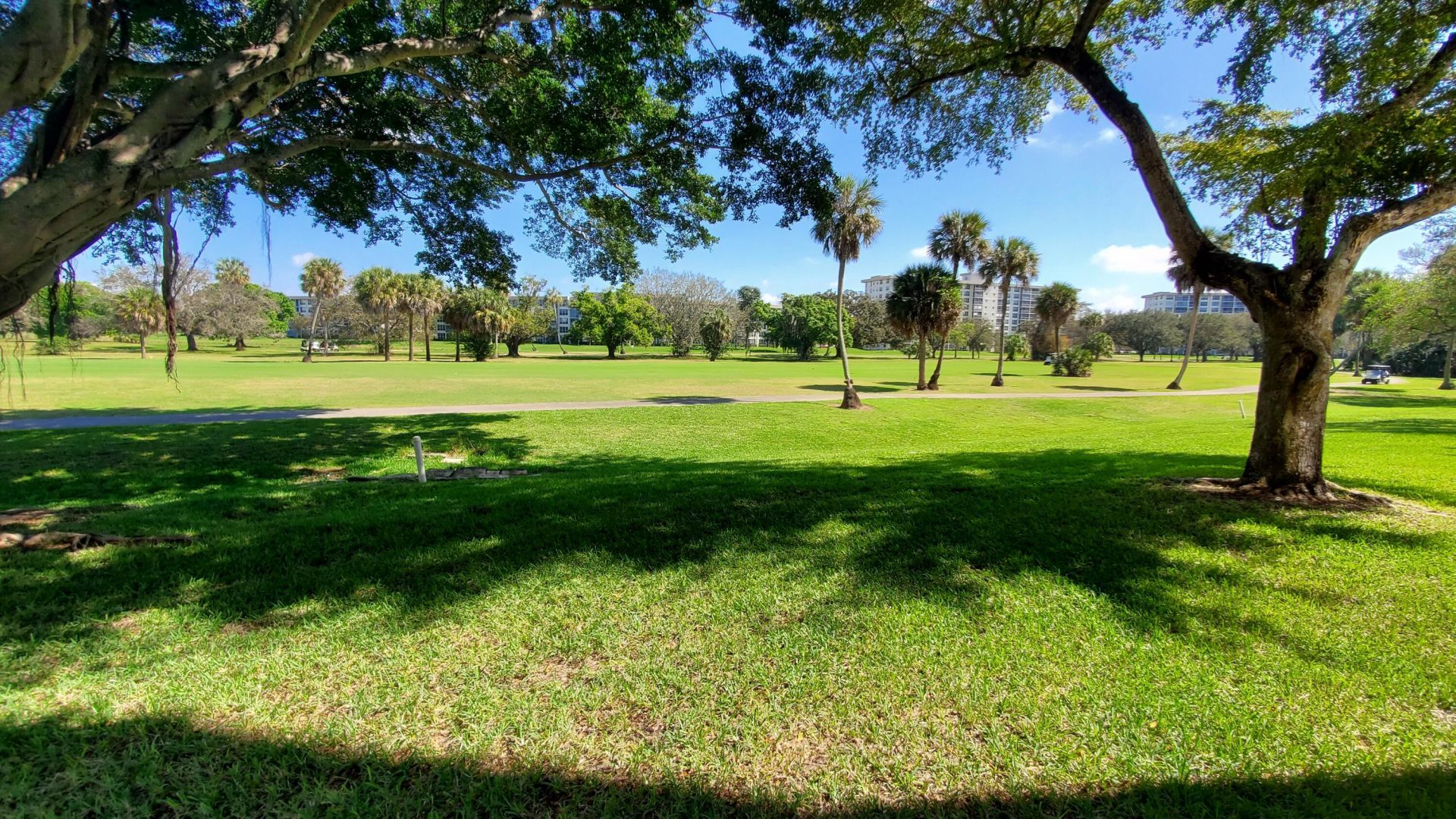 3800 Oaks Clubhouse Drive, Unit 112, Pompano Beach, FL 33069 Photo