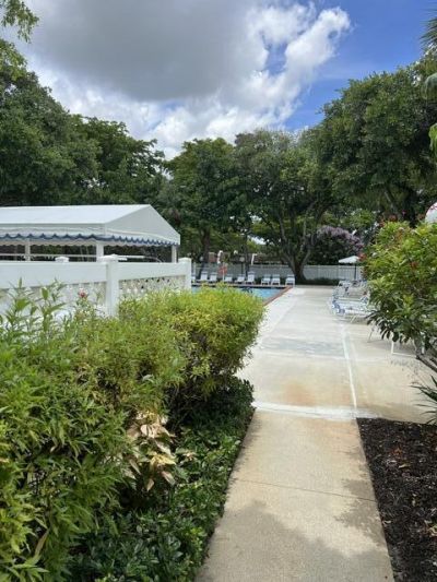 3800 Oaks Clubhouse Drive, Unit 112, Pompano Beach, FL 33069 Photo