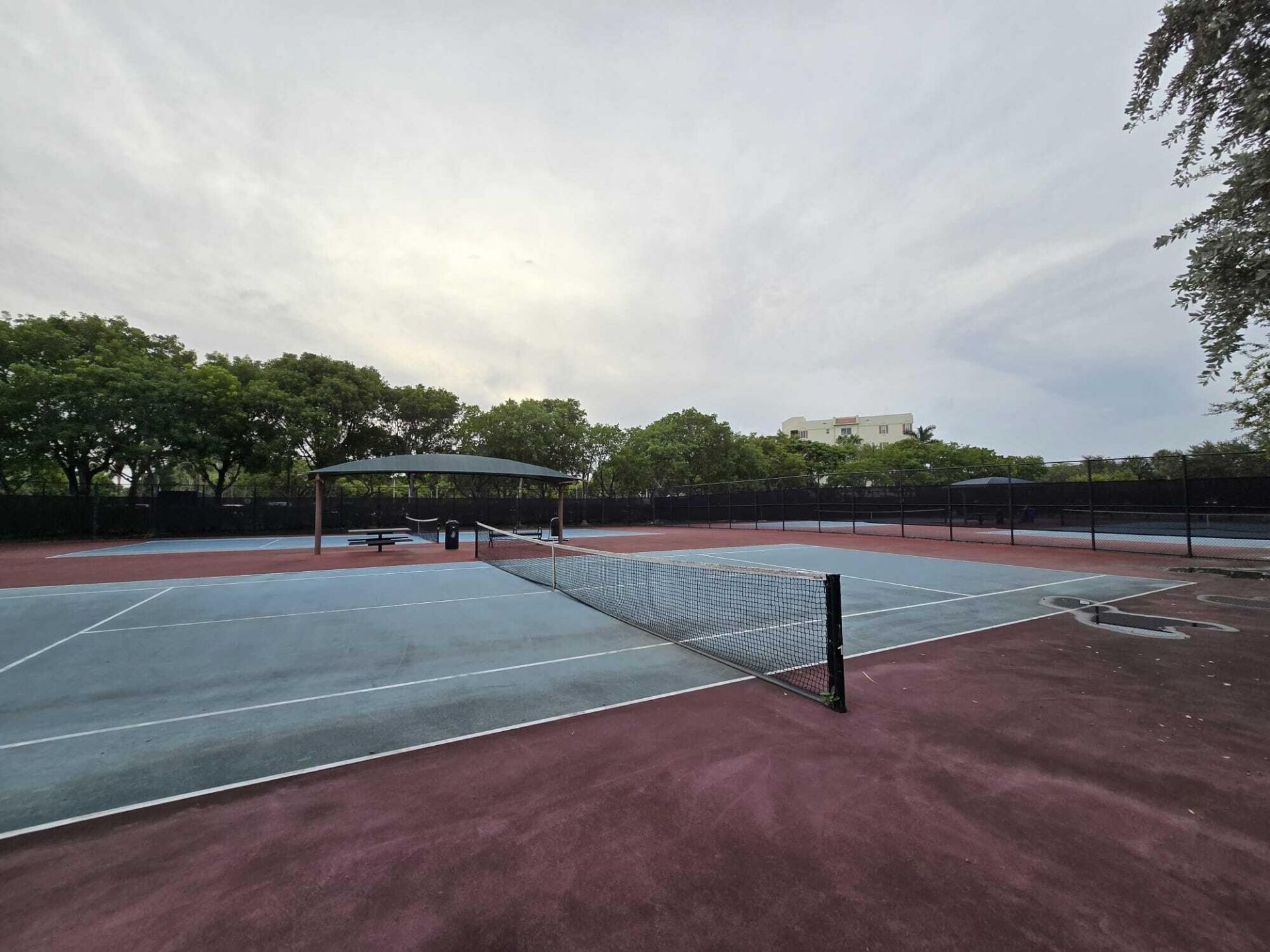 3800 Oaks Clubhouse Drive, Unit 112, Pompano Beach, FL 33069 Photo