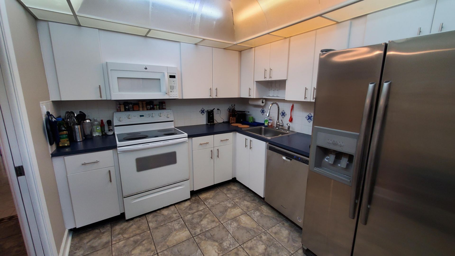 3800 Oaks Clubhouse Drive, Unit 112, Pompano Beach, FL 33069 Photo
