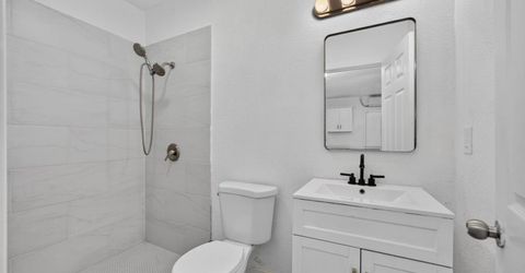 3732 38th St, Sacramento, CA 95820 Photo