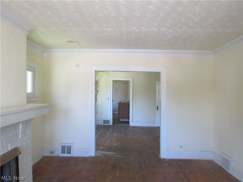 742 Linn Drive, Cleveland, OH 44108 Photo 21