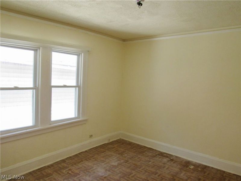 742 Linn Drive, Cleveland, OH 44108 Photo 22
