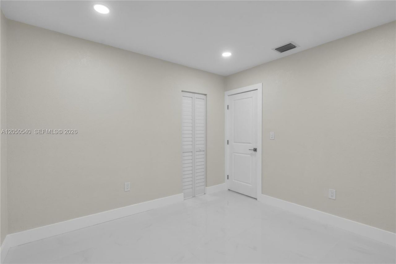2640 SW 30th Ct , Unit A, Miami, FL 33133 Photo