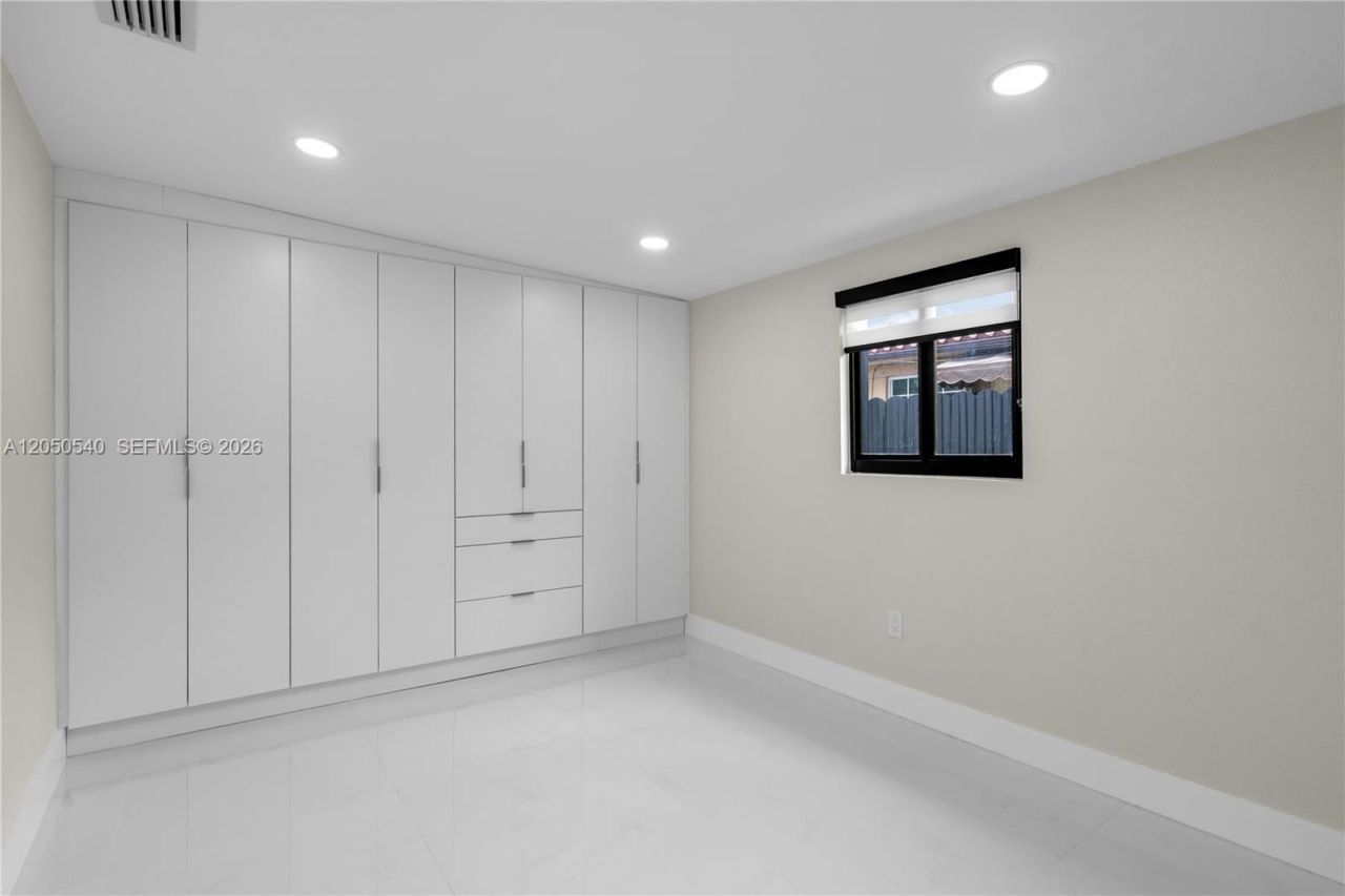 2640 SW 30th Ct , Unit A, Miami, FL 33133 Photo