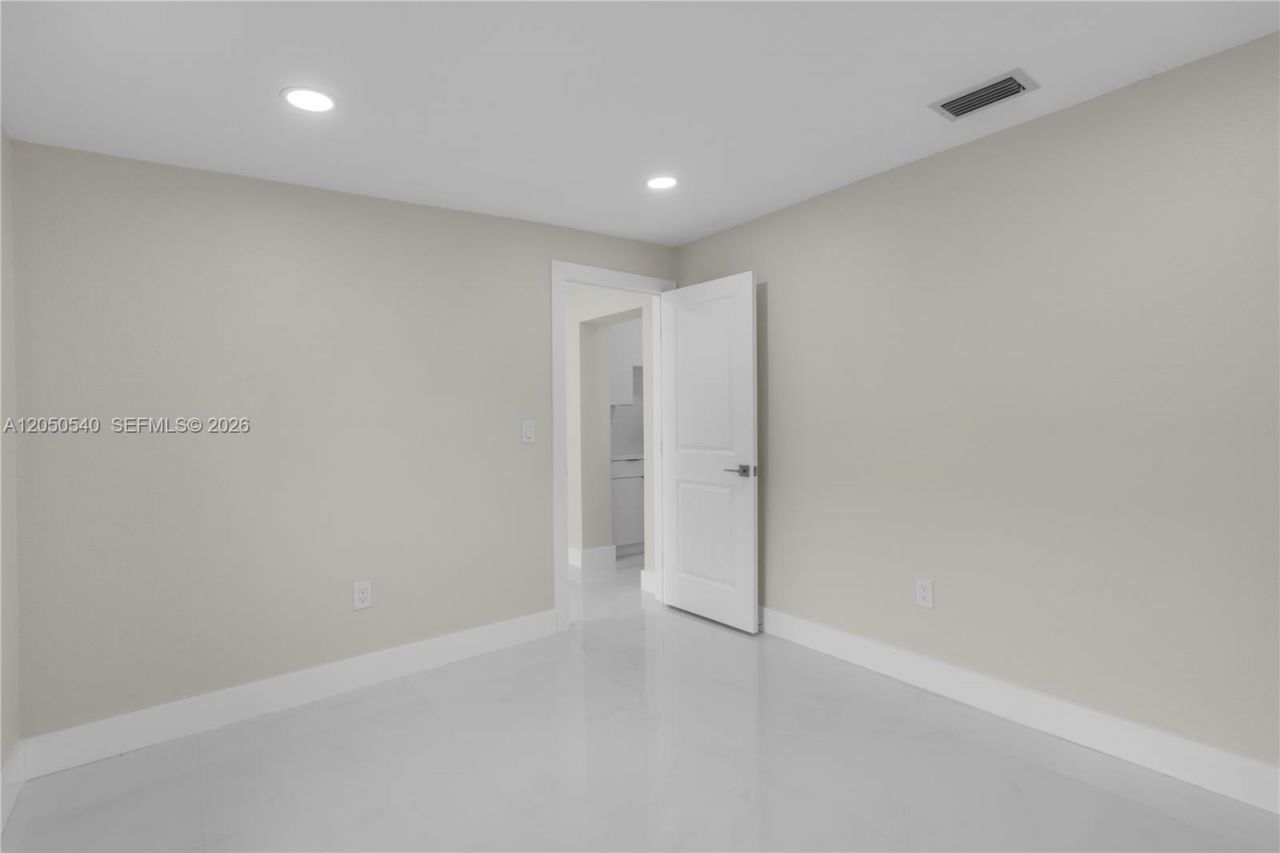 2640 SW 30th Ct , Unit A, Miami, FL 33133 Photo