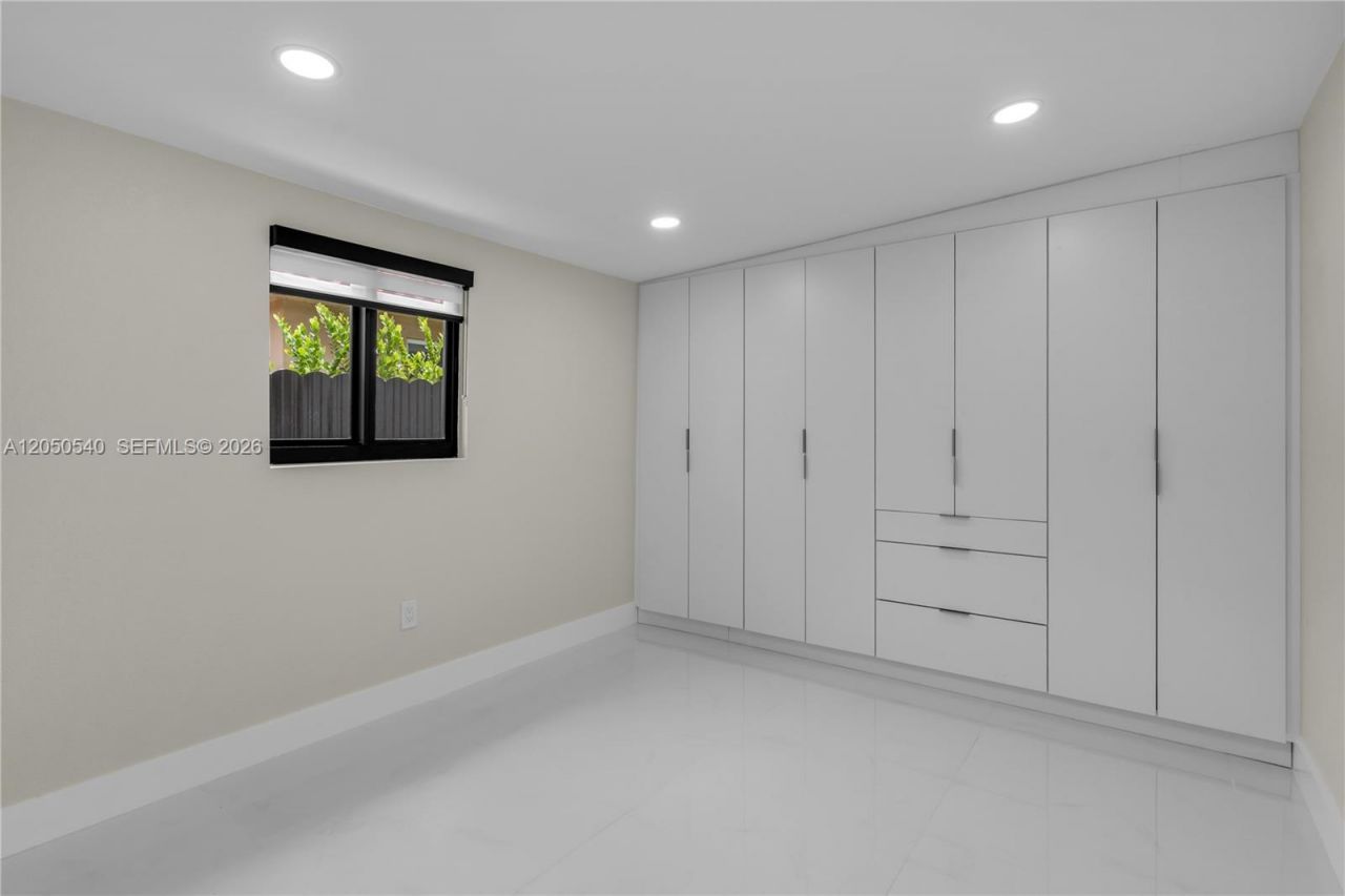 2640 SW 30th Ct , Unit A, Miami, FL 33133 Photo