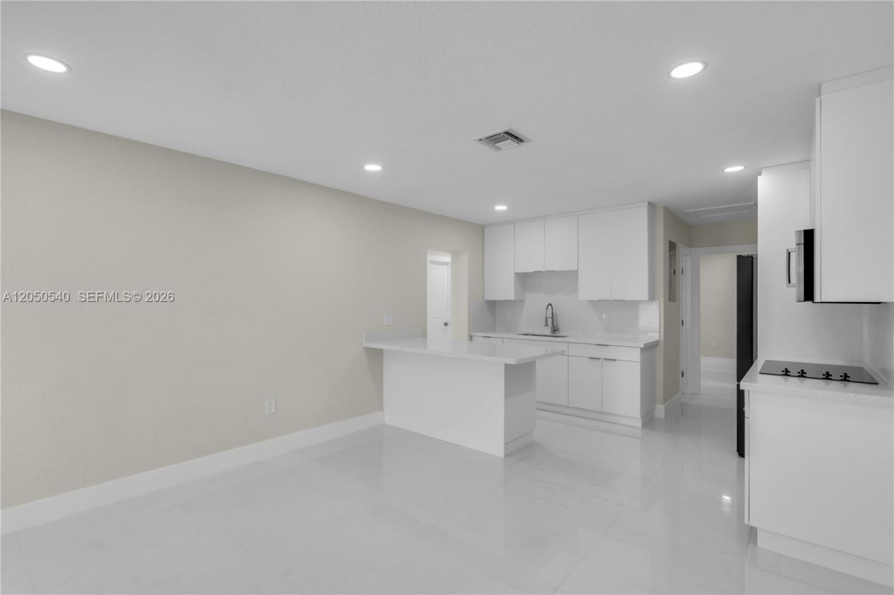 2640 SW 30th Ct , Unit A, Miami, FL 33133 Photo