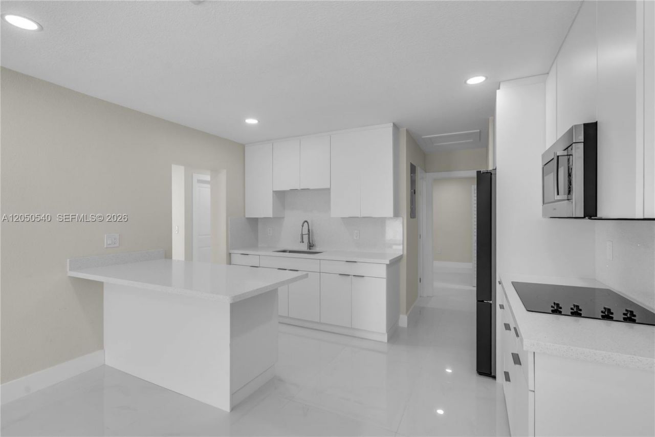2640 SW 30th Ct , Unit A, Miami, FL 33133 Photo