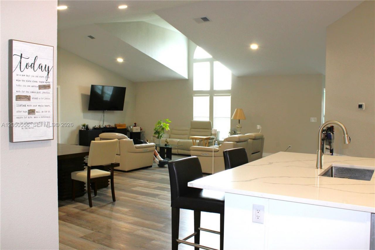6617 Idlewild Street , Fort Myers, FL 33966 Photo
