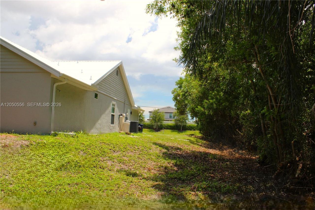 6617 Idlewild Street , Fort Myers, FL 33966 Photo