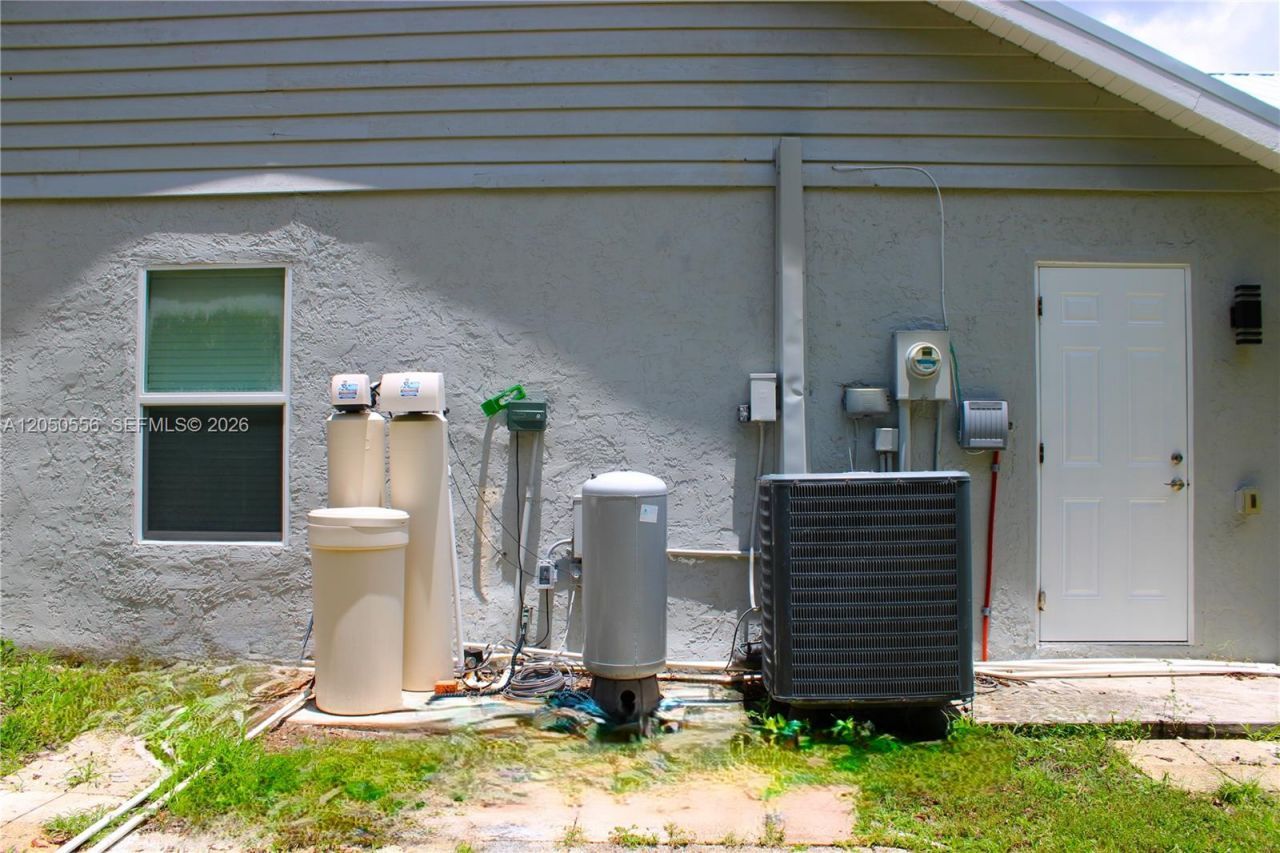 6617 Idlewild Street , Fort Myers, FL 33966 Photo