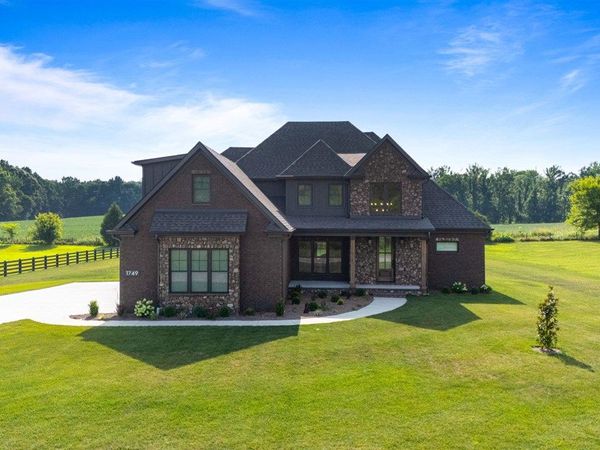 1749 Hazel Farms Lane , Bowling Green, KY 42103