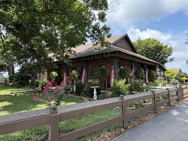 1183 Sunnyside-Gotts Road, Bowling Green, KY 42101
