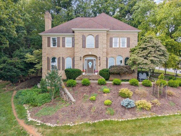 6306 Midsummer LN , Roanoke, VA 24018