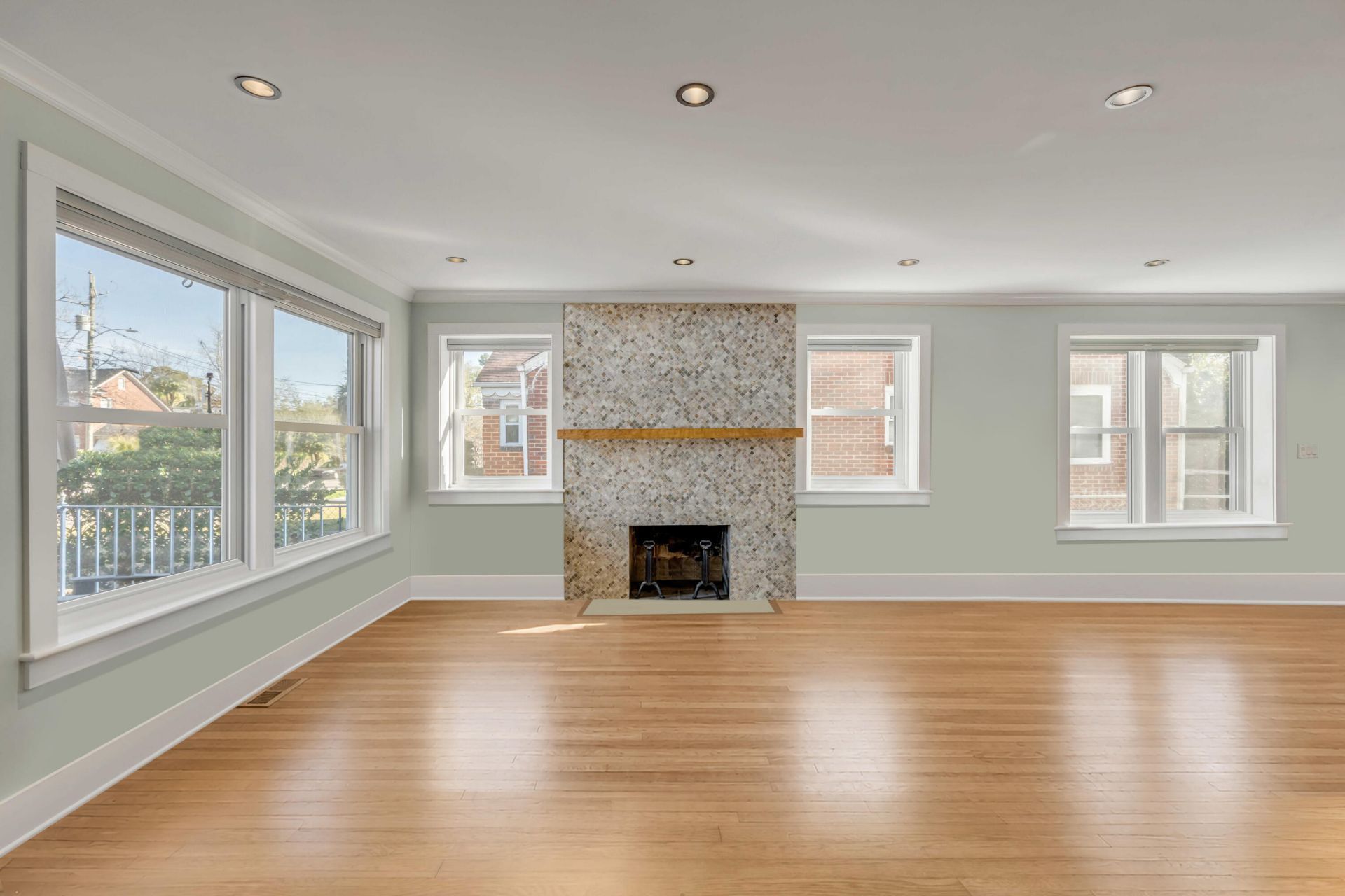 227 St Margaret Street Photo 7