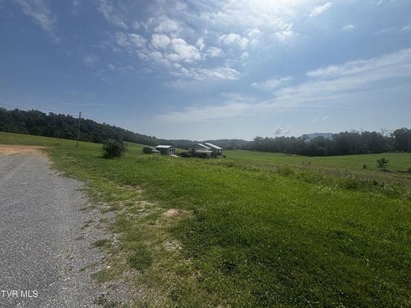 656 Rock Hill Road, Newport, TN 37821