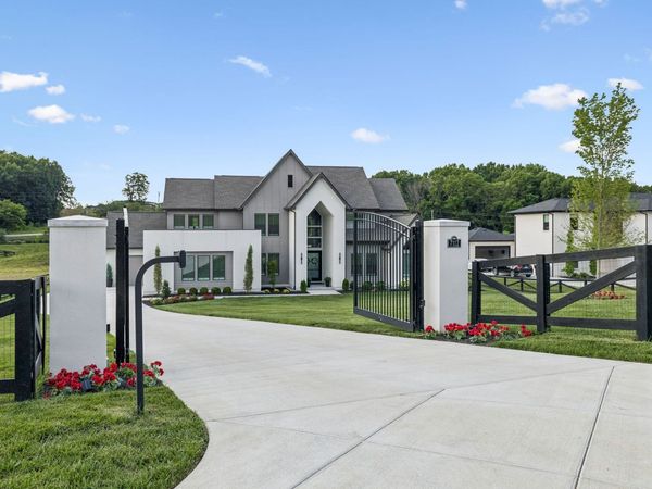 7112 Bonterra Dr, Franklin, TN 37064