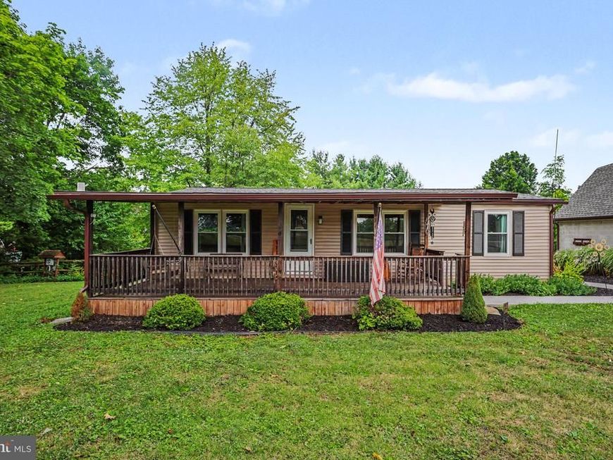 49 Pickett Road, Dover, PA 17315 Main Photo