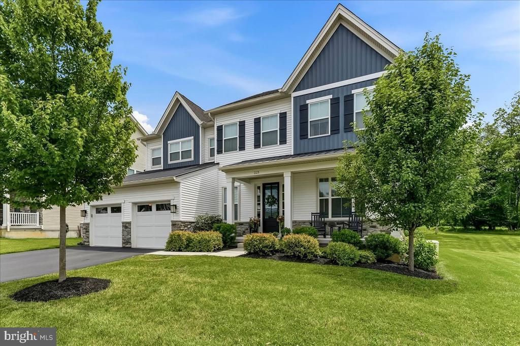 223 LILY LANE, KENNETT SQUARE, PA 19348