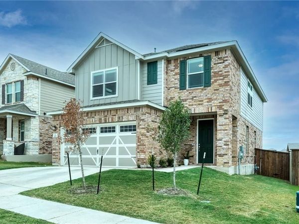 209 Asher Blue DR, Hutto, TX 78634