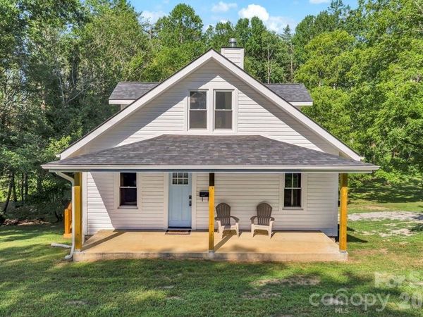 1415 Roan Road, Spruce Pine, NC 28777