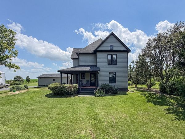 2273 County Road 3100 , Gifford, IL 61847