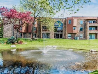 2230 Midland Grove Road, Unit 305, Roseville, MN 55113