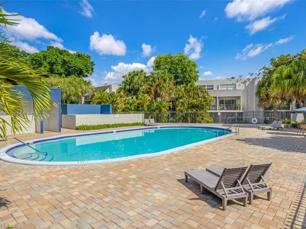 20 NW 87th Ave , Unit A208, Miami, FL 33172