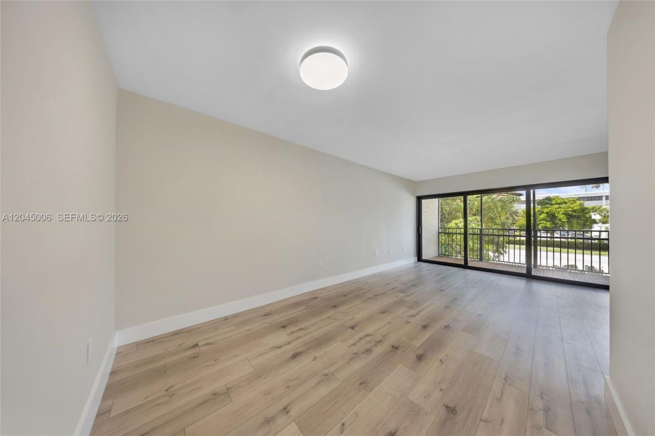20 NW 87th Ave , Unit A208, Miami, FL 33172 Photo