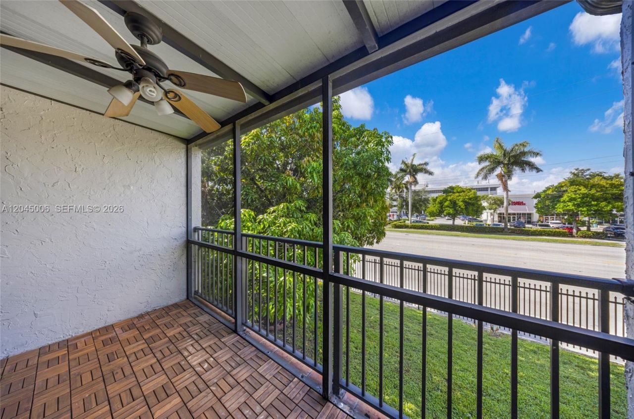 20 NW 87th Ave , Unit A208, Miami, FL 33172 Photo
