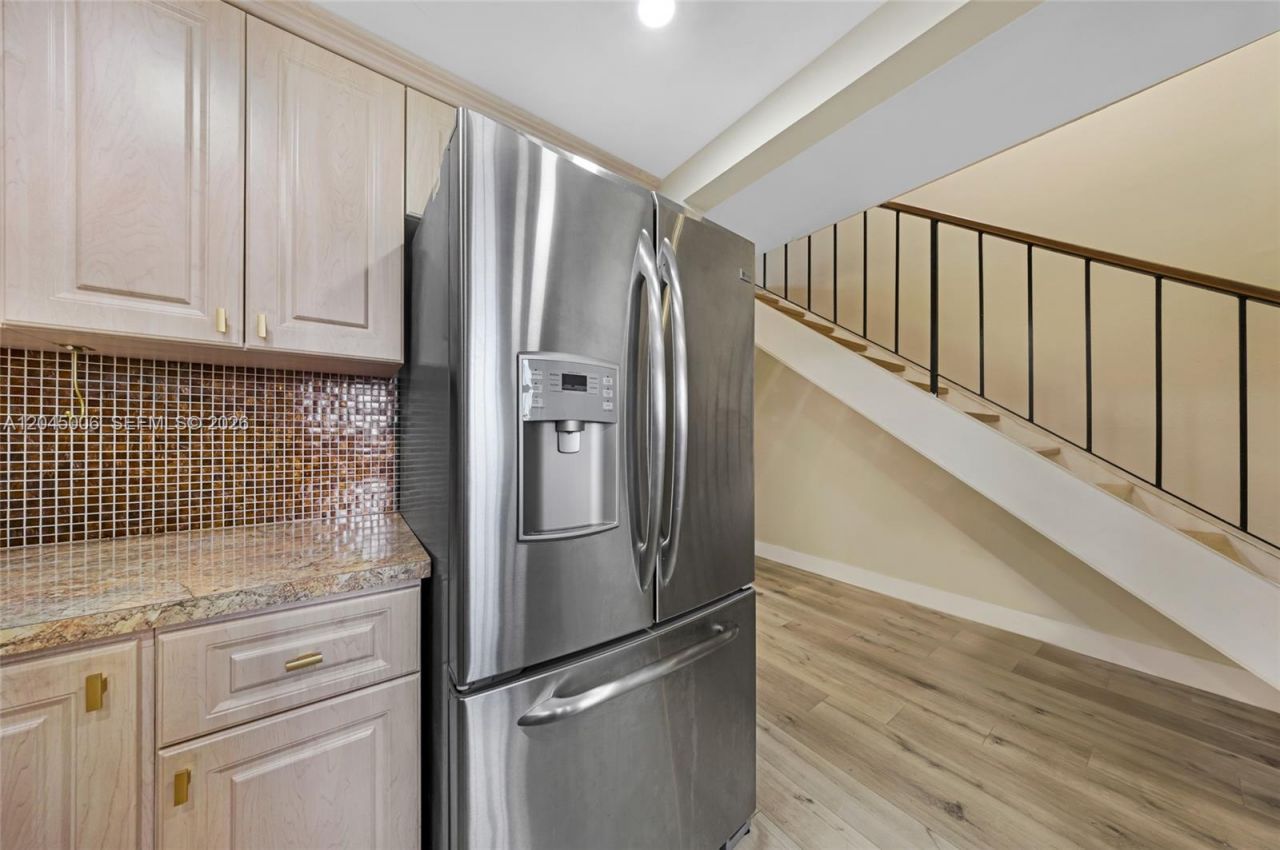 20 NW 87th Ave , Unit A208, Miami, FL 33172 Photo