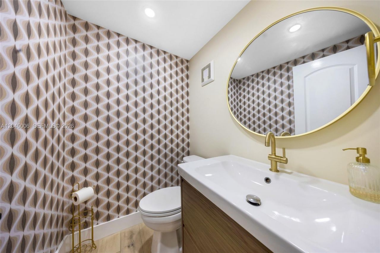 20 NW 87th Ave , Unit A208, Miami, FL 33172 Photo