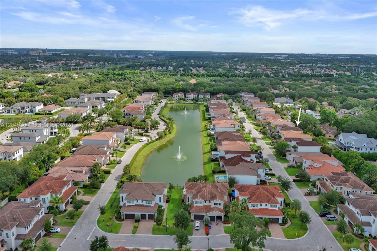5742 E Brookfield Cir E , Hollywood, FL 33312 Photo