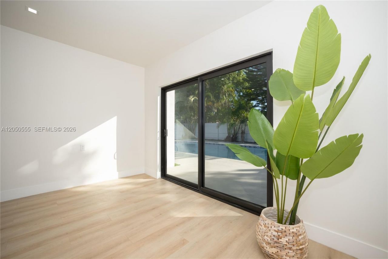 15411 NE 10th Ave , North Miami Beach, FL 33162 Photo