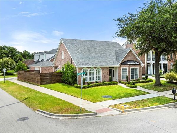 1 VEEDA Court , River Ridge, LA 70123